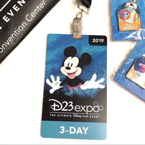 Disney New D23 Expo 2019 Pins Bag Lanyard Lot Limited Ed BB-8 Sorcerer Mickey - Picture 4 of 17